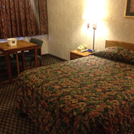 Richmond Inn And Suites Dış mekan fotoğraf