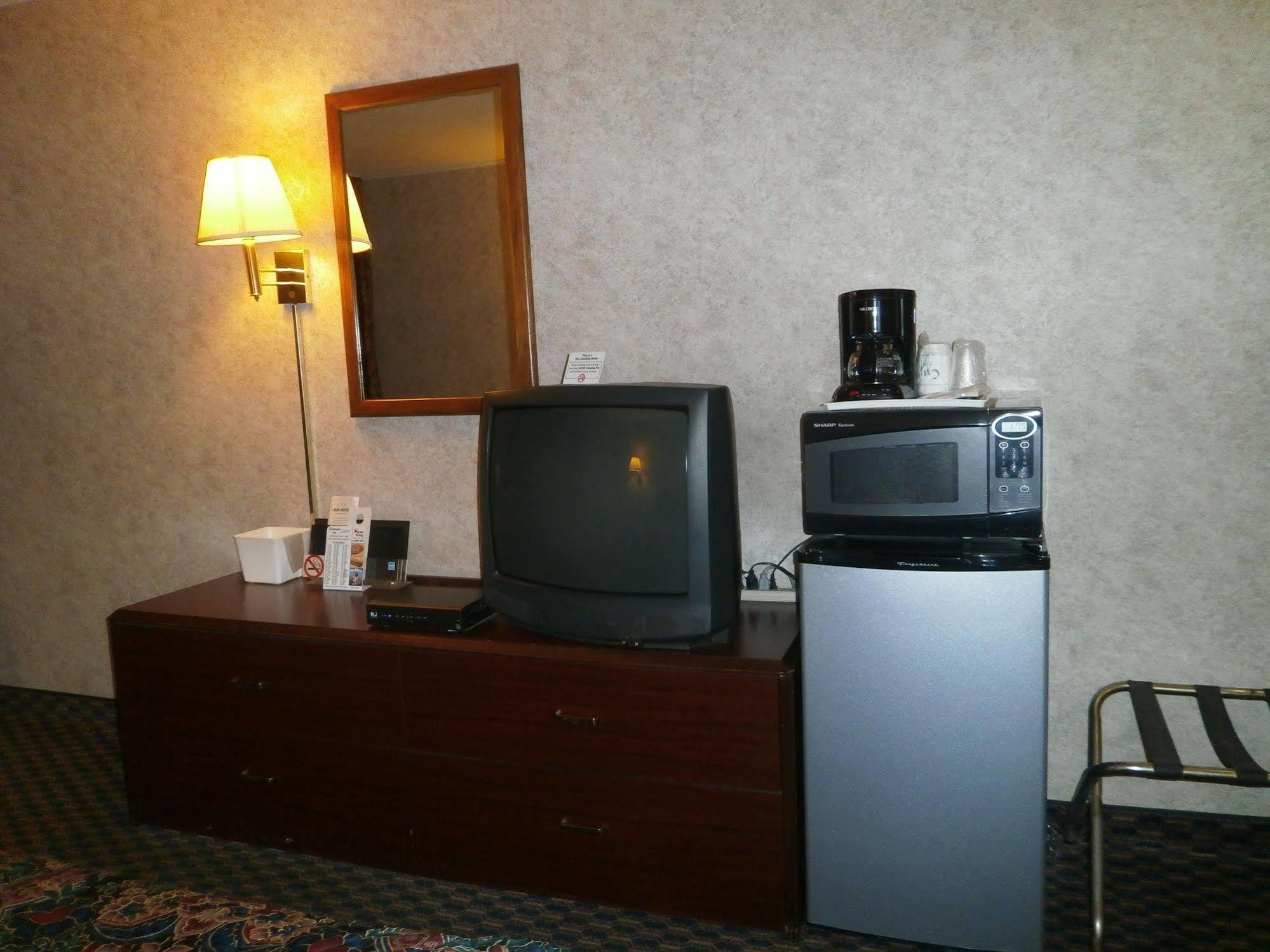 Richmond Inn And Suites Dış mekan fotoğraf