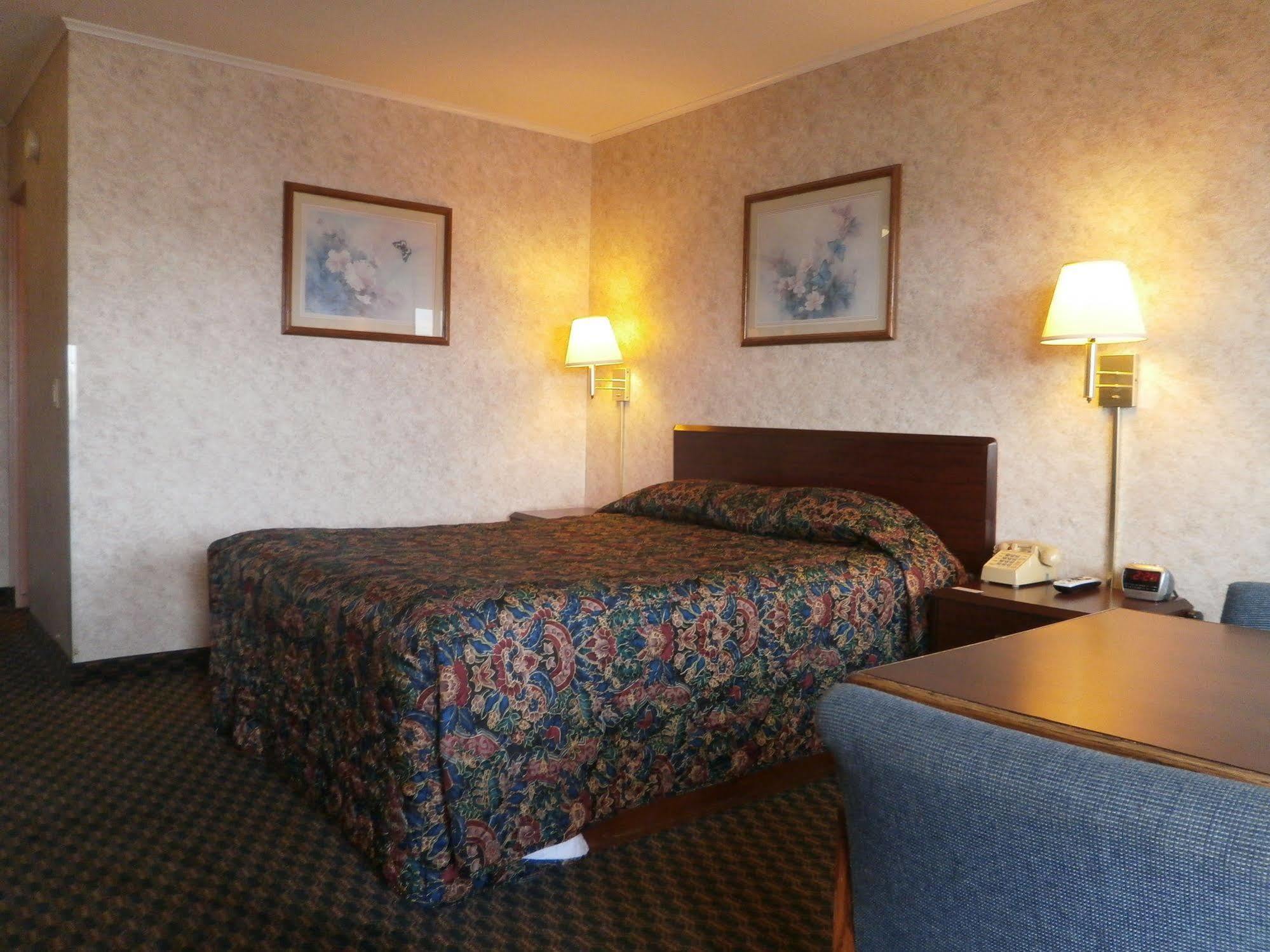 Richmond Inn And Suites Dış mekan fotoğraf