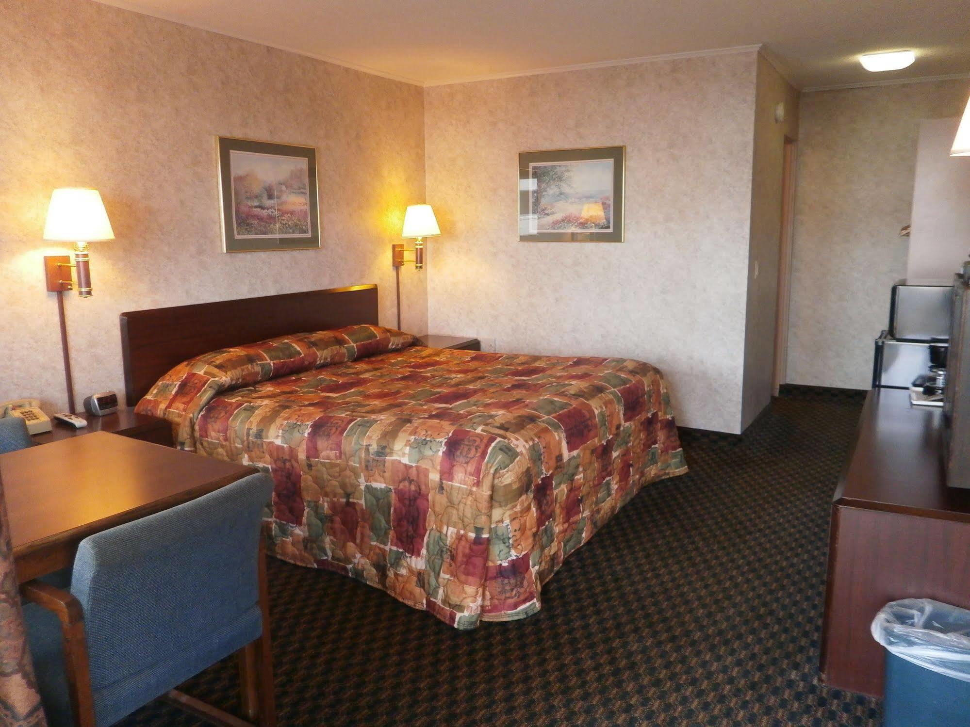 Richmond Inn And Suites Dış mekan fotoğraf